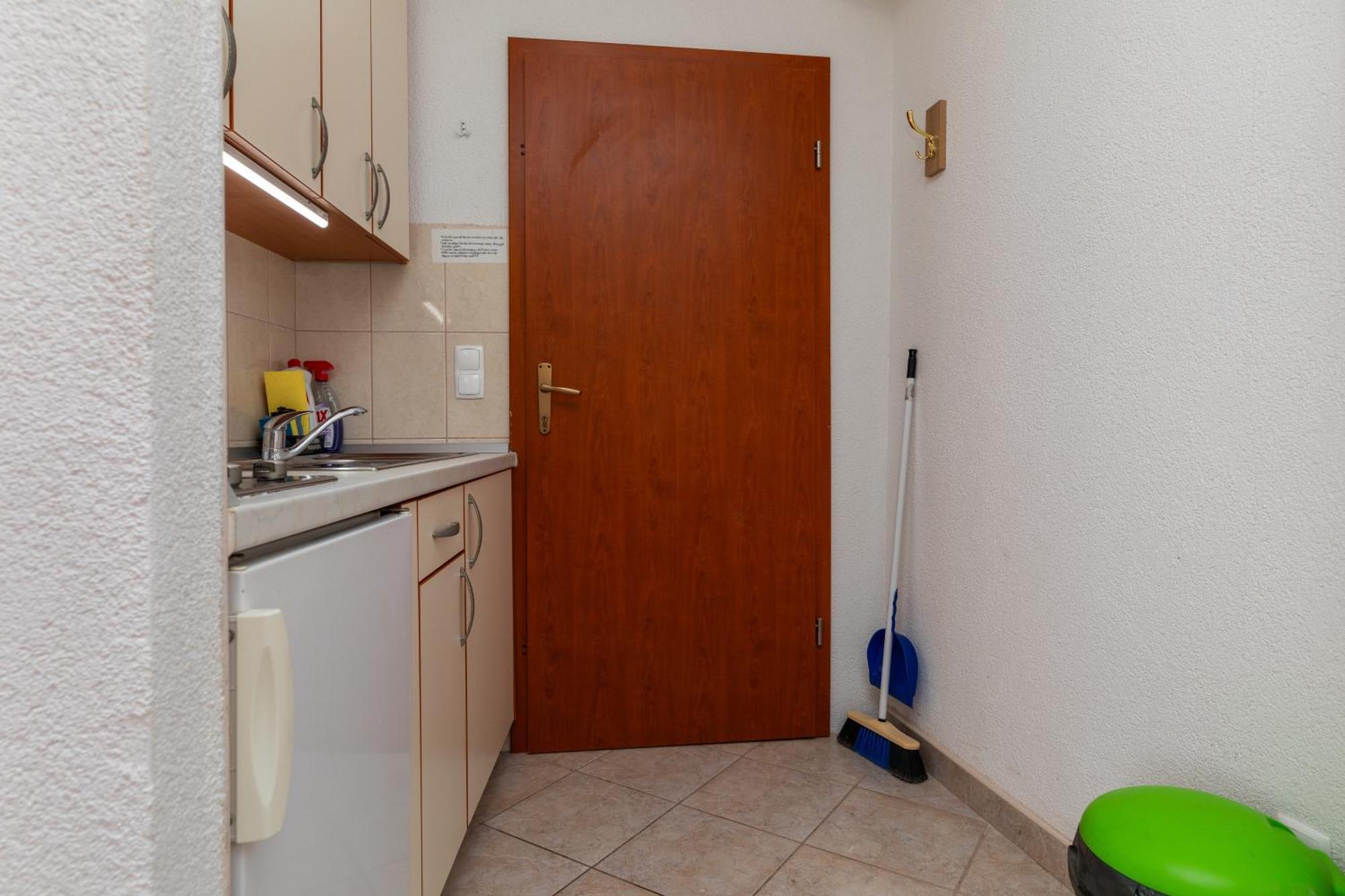 Apartments By The Sea Drasnice, Makarska - 6697 Zimmer foto