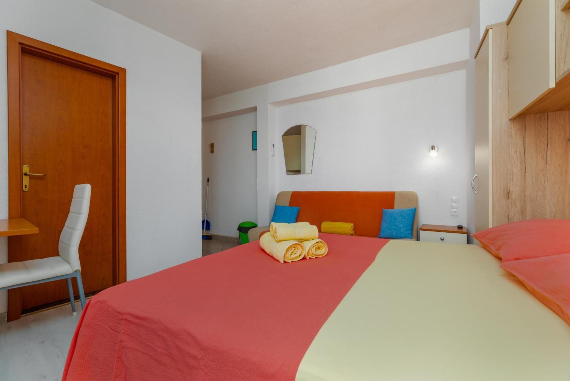 Apartments By The Sea Drasnice, Makarska - 6697 Zimmer foto