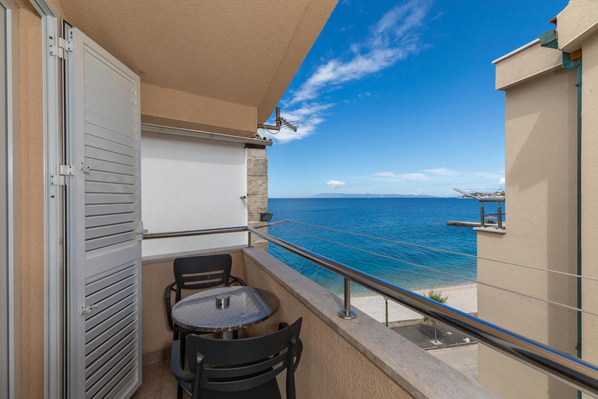 Apartments By The Sea Drasnice, Makarska - 6697 Exterior foto